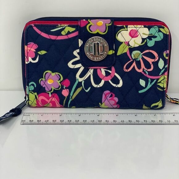 Vera Bradley 7.5” Blue Floral Garden Soft Silver Clasp Zipper Médium Wallet - Picture 9 of 9